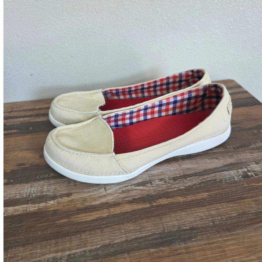 crocs Melbourne II Short Vamp Tan Canvas Flats Size 7